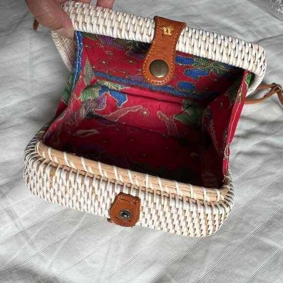 Rattan Backpack - Picture 12 of 13